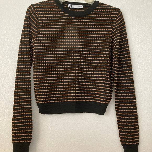 Zara Black And Gold Long Sleeves Sweater/Top Small BNWT - Picture 1 of 7